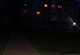 Primim la redacție – Parc din Dorohoi lăsat în beznă. Cetățeni nemulțumiți!