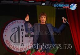 Muzică de suflet oferită de Anatol Mirzenco în seara Galei Festivalului „Mărţişor Dorohoian” 2016 - FOTO
