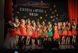 Prima parte a spectacolului „Flori pentru mama” s-a încheiat cu succes - GALERIE FOTO