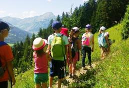 Atenție profesori! Taberele, excursiile și alte activități de timp liber se vor organiza după un nou regulament