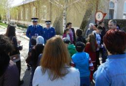 „Şcoala Altfel” la Jandarmeria Botoşani 