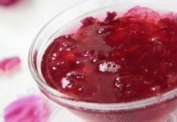 Cum prepari cea mai bună dulceață de trandafiri