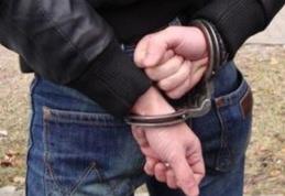 Minor bănuit de furt, cercetat în stare de arest preventiv