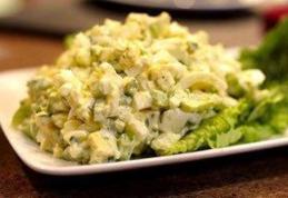 Salată de conopidă cu piept de pui