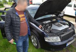 Ţigări de contrabandă ascunse în anvelopele şi elementele de caroserie ale unui Audi, depistate de poliţiştii de frontieră - FOTO