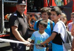 ISU Botoşani îşi deschide porţile de „Ziua Internaţională a Copilului” 