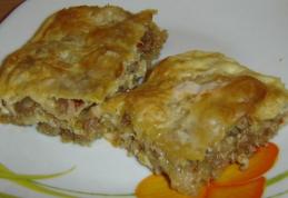Burek cu carne