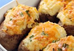 Cartofi umpluți cu cașcaval