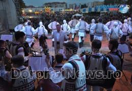 Reprezentație de excepție a Ansamblului „Mugurelul – Mărgineanca” la Zilele Copilului Dorohoi 2016 - FOTO