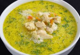 Ciorbă ardelenească cu pui