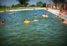 Pericolul ascuns din ştrandurile publice. De ce trebuie să faci duş înainte şi după ce ieşim din apă