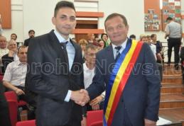 Noul Consiliu Local şi primarul municipiului Dorohoi au depus astăzi jurământul şi au fost investiţi în funcţie - FOTO