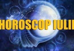 Horoscopul lunii iulie - Zodiile care îşi fac norocul cu mâna lor: Scorpion, Peşti şi...
