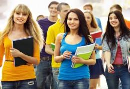 Atenție patroni! Se acordă stimulente financiare dacă încadrați elevi și studenți pe perioada vacanțelor