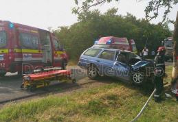Accident deosebit de grav la Văculești! Patru persoane rănite, una a rămas încarcerată!