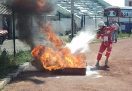 Pompierii din Moldova se întrec la Botoşani - FOTO