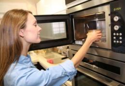 Ce se întâmplă în organism atunci când foloseşti cuptorul cu microunde