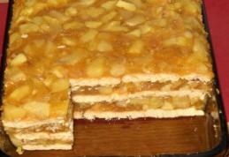 Prăjitură cu mere și biscuiți, fără coacere