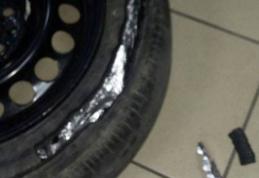 Aproximativ 1.300 grame de droguri descoperite de polițiștii de frontieră