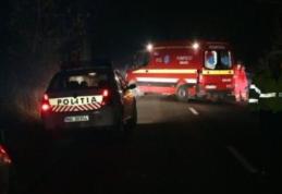 Au plecat la nuntă, dar au ajuns la spital după ce au intrat cu mașina într-un cap de pod