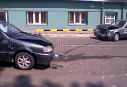 Accident grav în Dorohoi! Patru persoane au ajuns la spital în urma unui impact frontal! FOTO