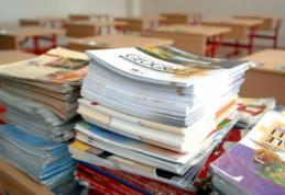 Elevii de clasa a IV-a vor avea din 12 septembrie manualele noi pentru șapte discipline