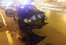 Accident! Taxi puternic avariat de un autoturism care nu a dat prioritate