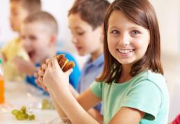 Ce punem în pachetelul copiilor la școală