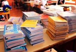 Veste bună privind manualele pentru elevii din clasele a XI-a şi a XII-a