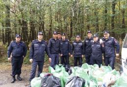 Pompierii dorohoieni au răspuns afirmativ la Proiectul Național „Let’s do it, România!” - FOTO