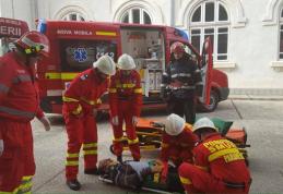 Cadre didactice și elevi evacuați în urma unui incediu! Exerciţiu în caz de urgenţă la Şendriceni! - FOTO