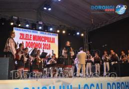 Momente de folclor la Zilele Municipiului Dorohoi 2016 cu Ilie Caraș, Ștefania Rareș și Ansamblul „Mugurelul” – FOTO