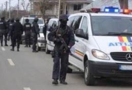 Percheziţii efectuate în municipiul Dorohoi și în Penitenciarul Iaşi. Vezi ce făceau escrocii!
