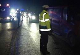 Inconștient! Avea permisul anulat de doi ani, dar, s-a urcat băut la volan și a produs un accident