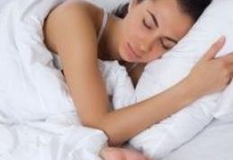 Lipsa somnului ne face mai urâţi