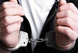 După ce a tâlhărit o bătrână de 70 de ani, polițiștii l-au arestat preventiv