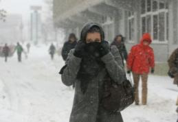 Atenţionarea meteo de ninsori şi viscol puternic a intrat în vigoare