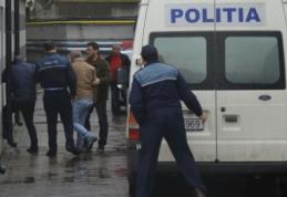 Femeie în vârstă de 47 de ani cercetată în stare de reţinere, pentru contrabandă cu ţigări