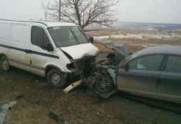 Accident grav! O depășire inconștientă a băgat șase persoane în spital!