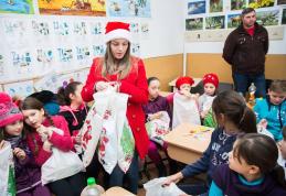 Elevii Liceului „Dimitrie Cantemir’’ din Darabani vestitori ai Nașterii Domnului - FOTO