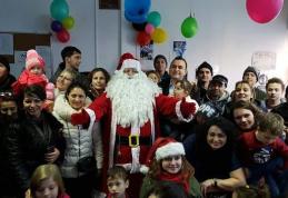 Tinerii social-democrați și parlamentarii PSD au oferit cadouri de Crăciun copiilor cu probleme medicale de la centrele sociale din Botoșani