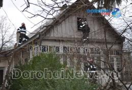 Incendiu izbucnit la o casă de pe strada Grigore Ghica din Dorohoi - FOTO