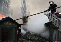 Nouă incendii în două zile - 75 de intervenţii ale pompierilor botoşăneni în ultimele 48 de ore