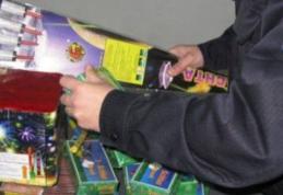 Doi botoșăneni cercetaţi pentru deţinere şi comercializare ilegală de obiecte pirotehnice