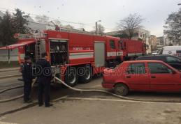 Panică într-un bloc de garsoniere din Botoșani - FOTO