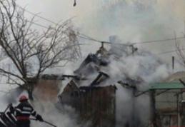 Locuinţă aprinsă de o sobă supraîncălzită. O femeie din Ibănești a rămas fără acoperiş deasupra capului!