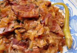 Varză dulce cu kaizer afumat