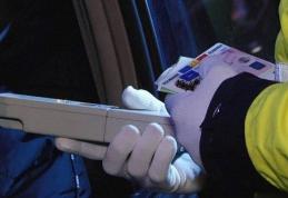 Șofer cercetat de polițiști după ce a fost prins băut la volan