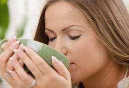 Ce se întâmplă dacă bei ceaiul prea fierbinte? Efectul e mai grav decât ai putea crede!