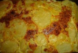 Cartofi cu ouă și cașcaval